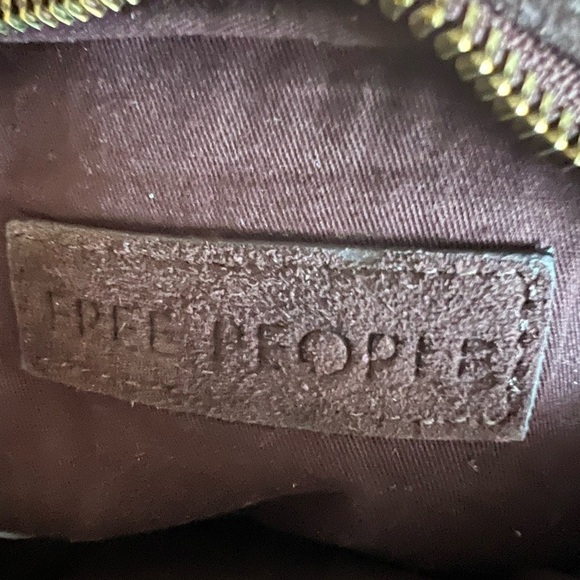 Free People Brown Crossbody Bag with Adjustable Strap and Minimalist Design - Picture 7 of 11